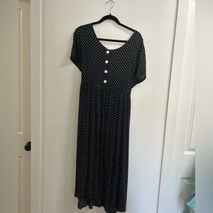 Vintage 90s Midi length polka dot dress.  No tag, fits L-XL.
